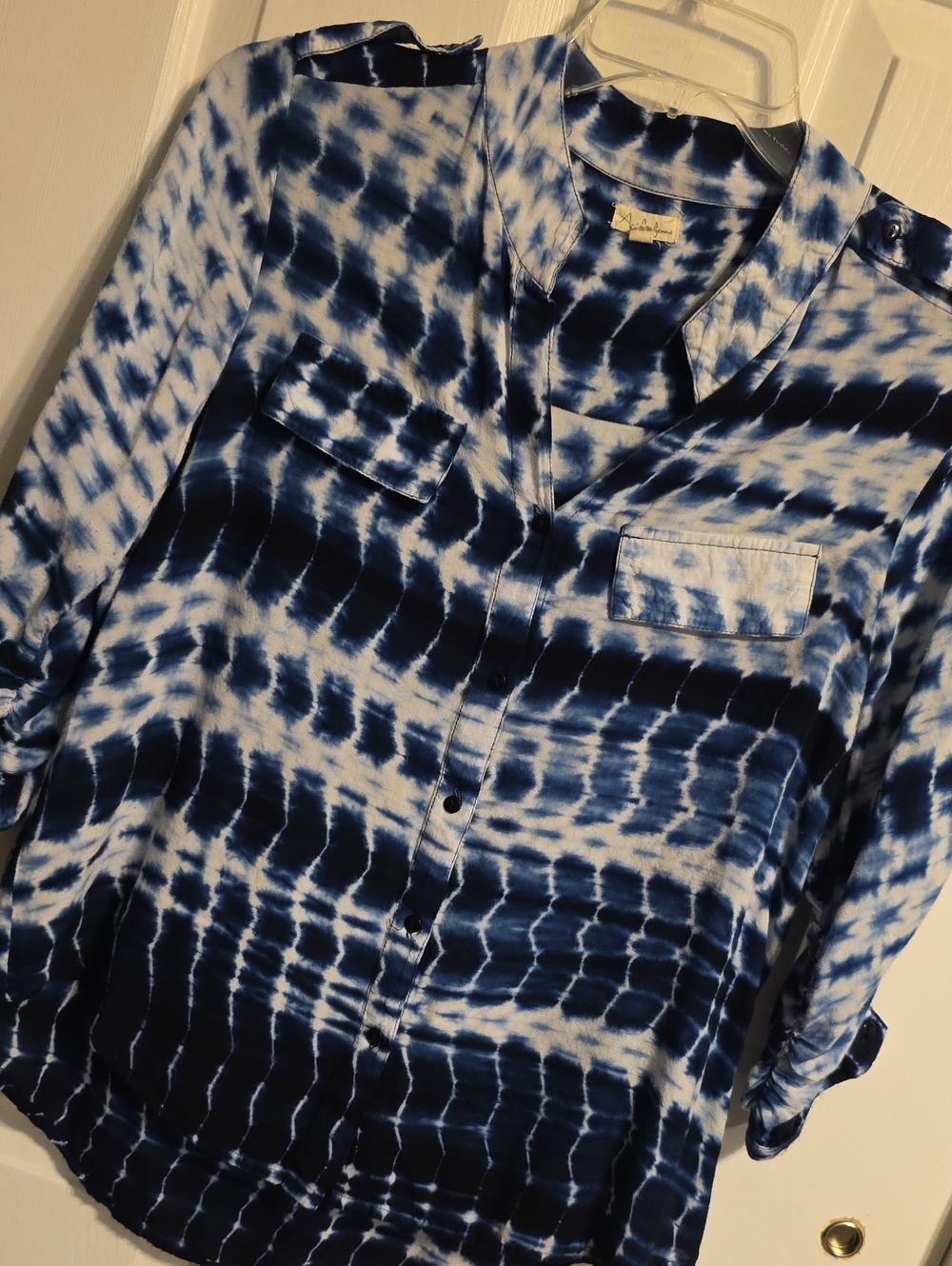 Antilia Femme Navy and White Tie-Dye Button-Down Shirt